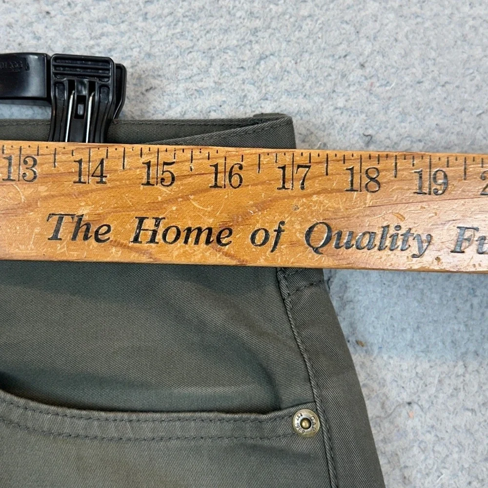 NEW Gap Denim Jeans Mens 32X32 Olive Green Slim Fit Tapered Leg Stretch 5-Pocket